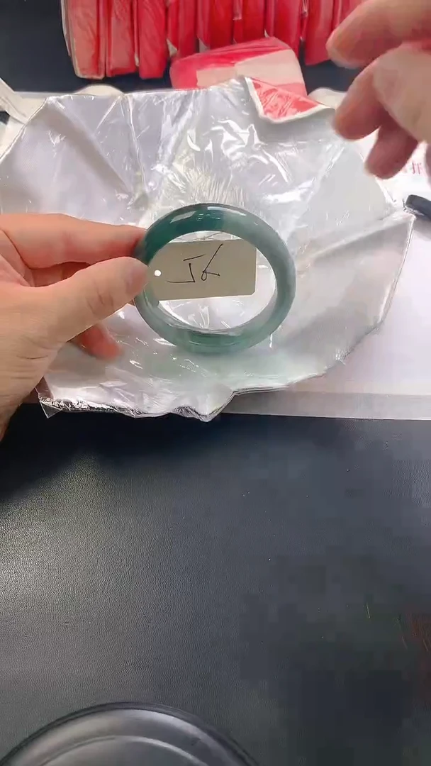 未镶嵌手镯翡翠38