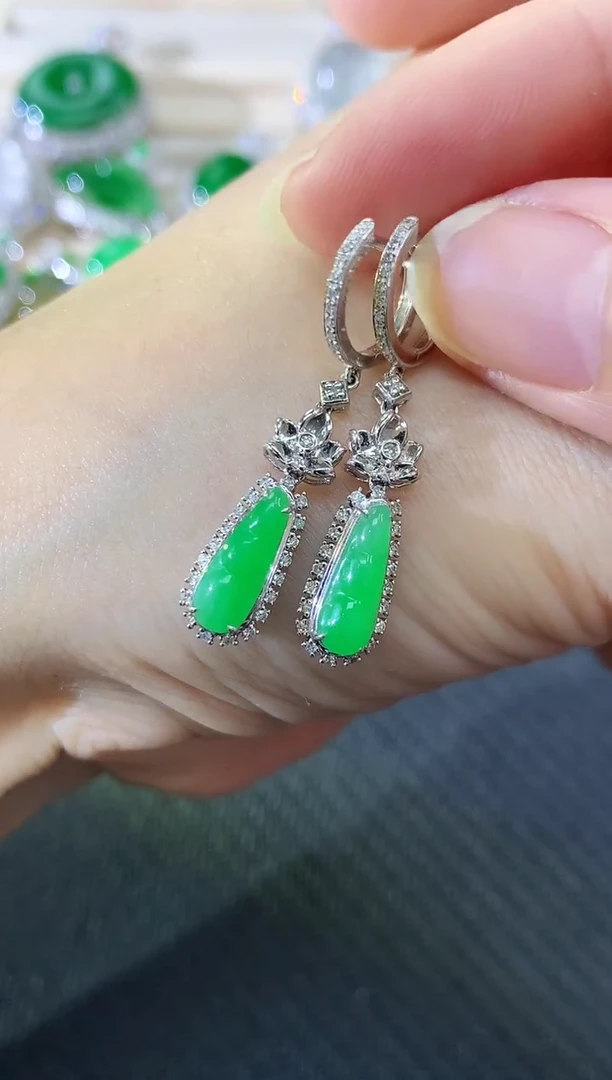 18K金镶嵌翡翠耳饰101|4980