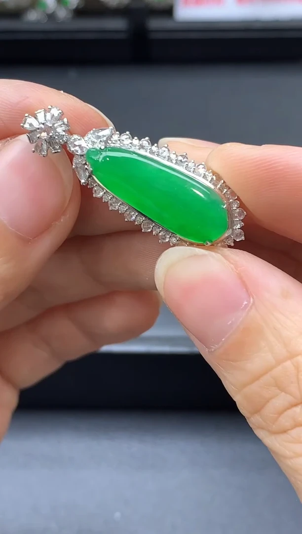 颈饰18K金镶嵌翡翠753-中国好珍宝