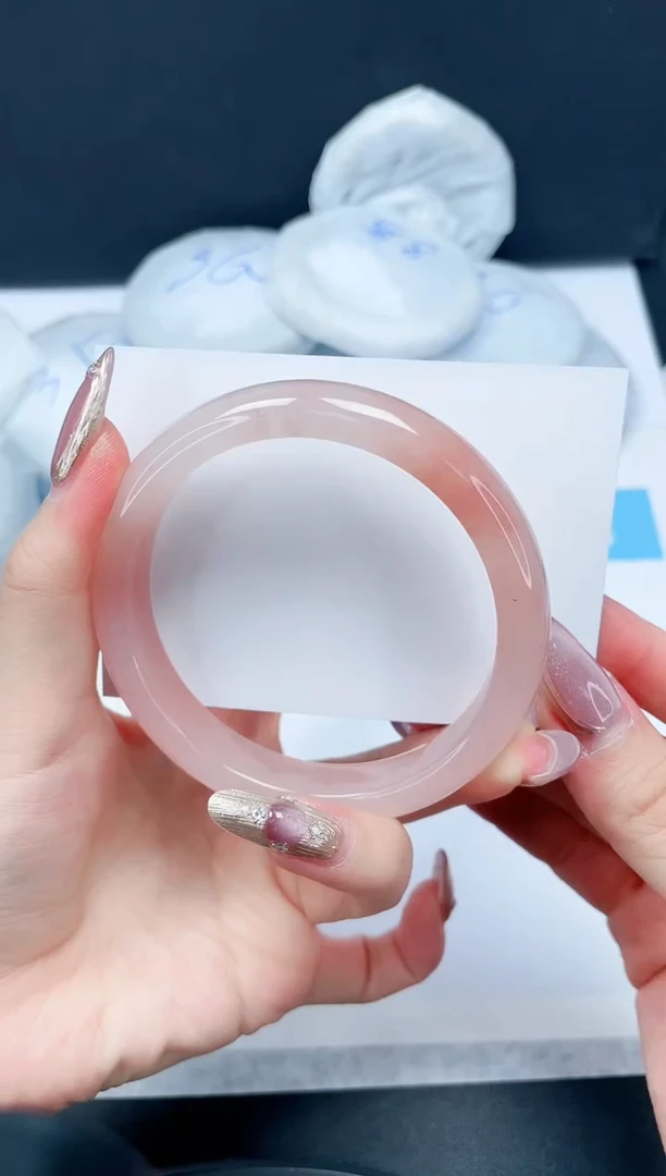 【闪购商品】石英质玉手镯未镶嵌504-