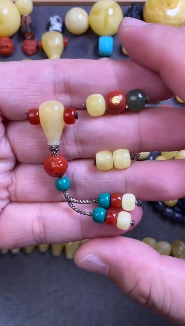 足金镶嵌蜜蜡珠宝奇石富甲套装