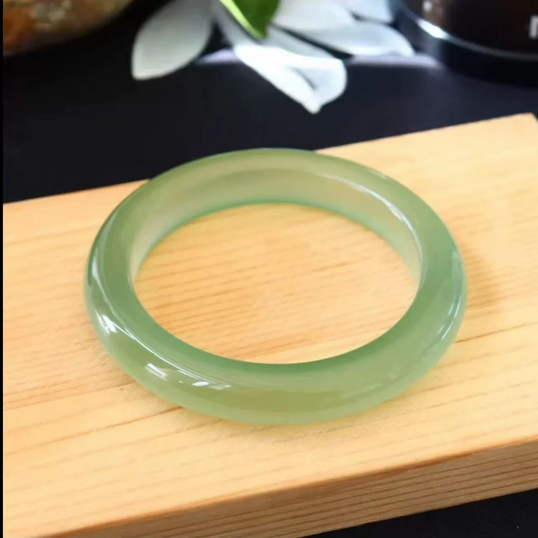 《孙总矿业 抖音发货》纯天然玉石冰透手镯加鲤鱼牌多样性发其一