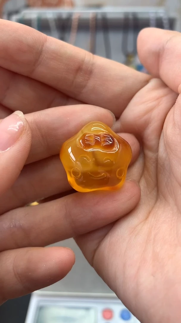 【闪购商品】琥珀珠宝奇石未镶嵌1360瑕疵