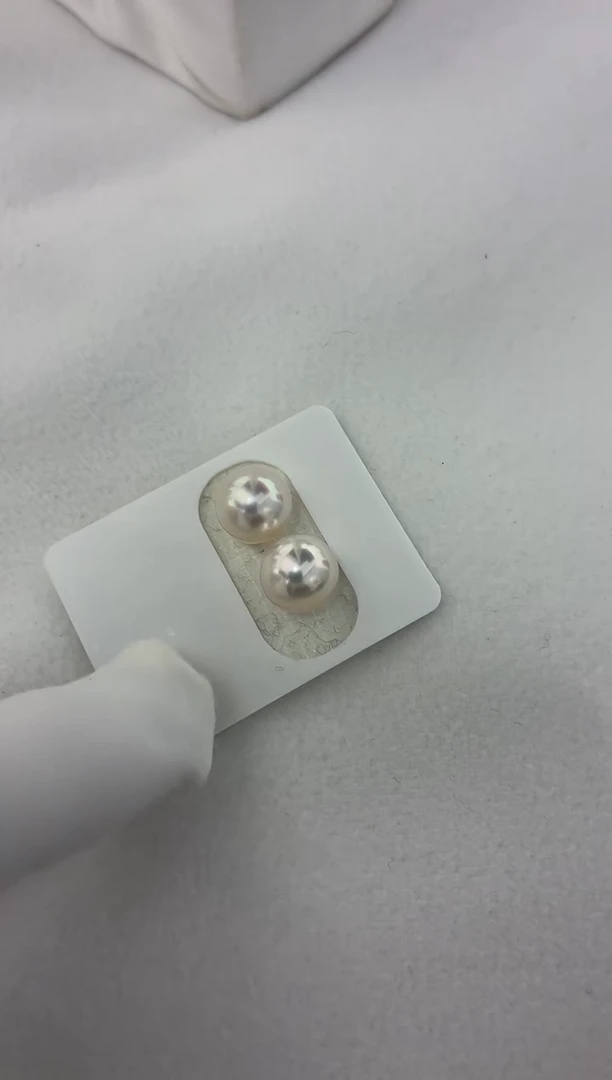 18K金镶嵌耳饰海水珍珠9-9.5素钉