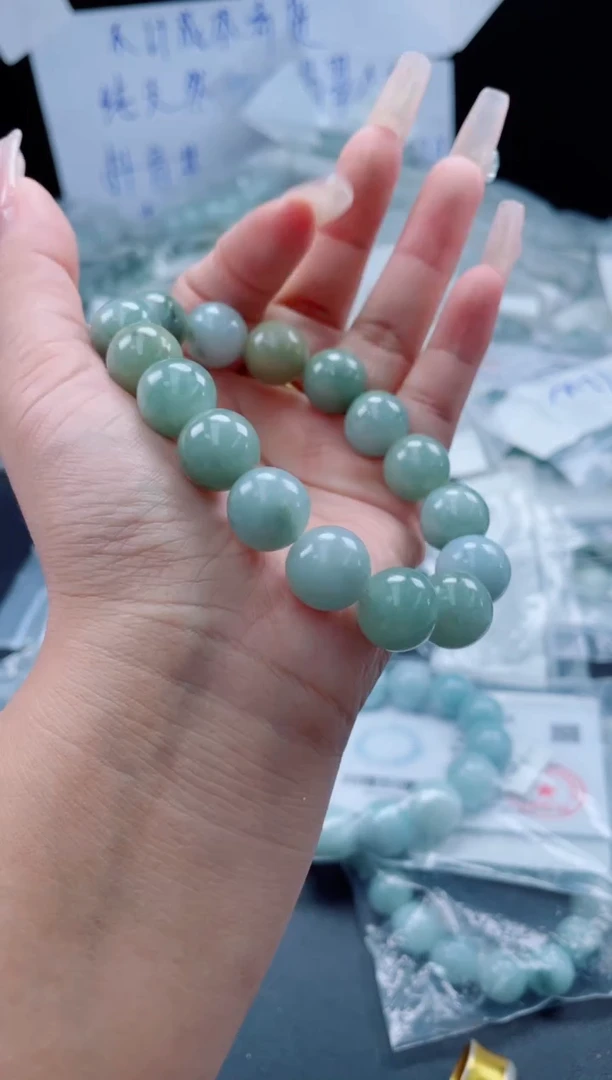 未镶嵌戒指翡翠珠串