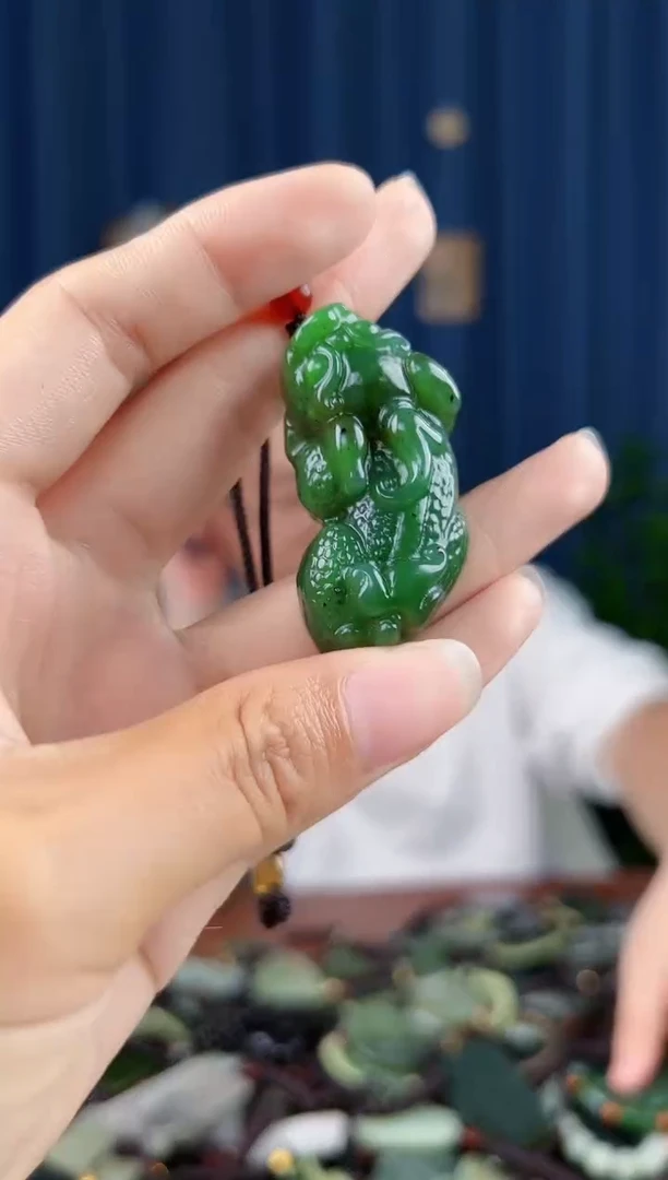 未镶嵌和田玉挂件拍一发一，多样性发货