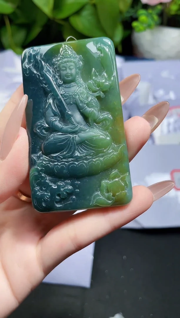 颈饰未镶嵌翡翠翡翠多样性发其一