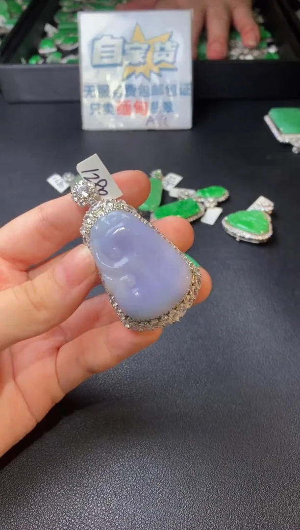 翡翠银S925镶嵌颈饰翡翠1