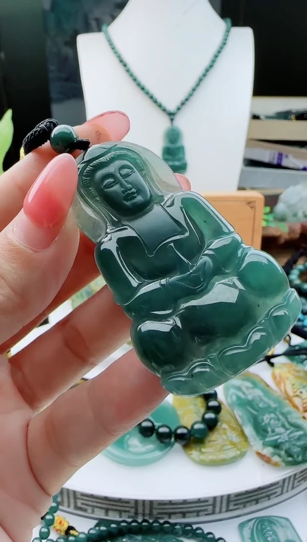 【闪购商品】翡翠颈饰未镶嵌多样性随机一件发货