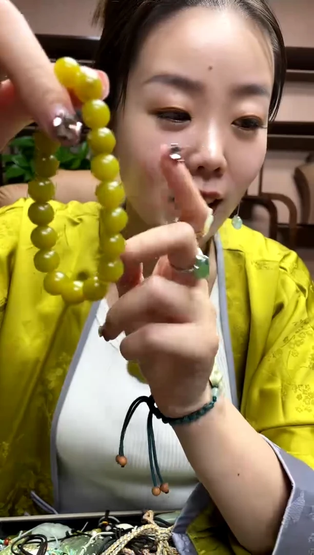 岫玉未镶嵌手串     多样性发货其中发一