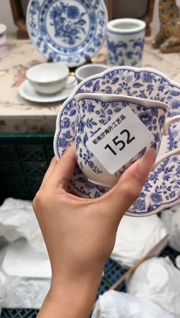 瓷片妮*K         152