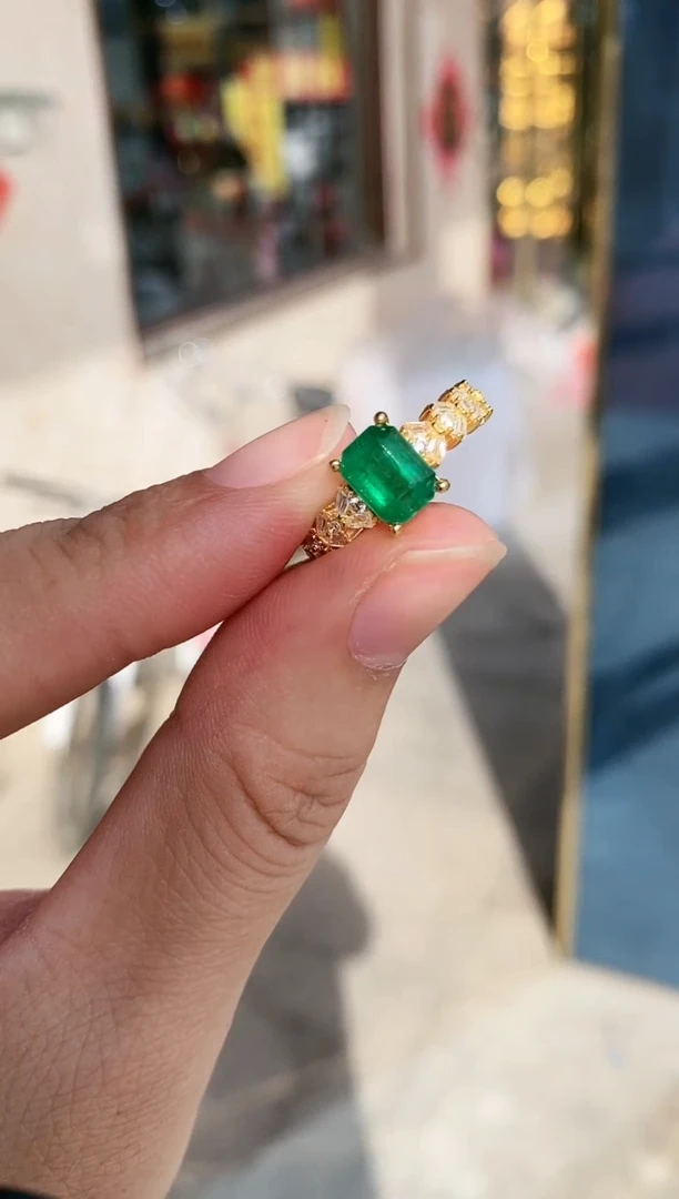 【闪购商品】祖母绿戒指银S925镶嵌戒指