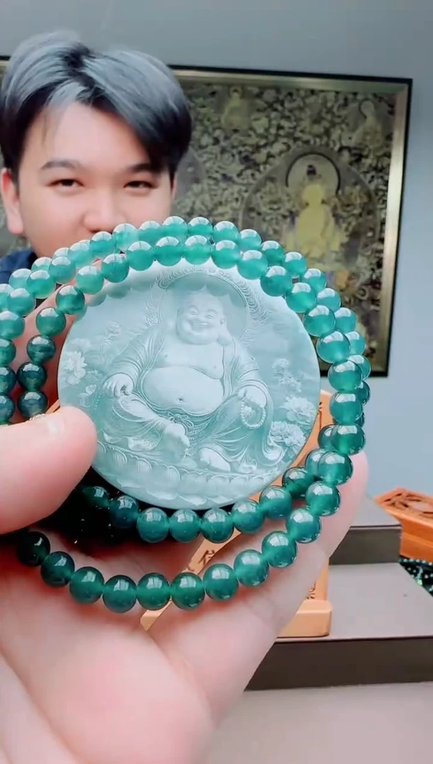 颈饰未镶嵌翡翠多样性发其一