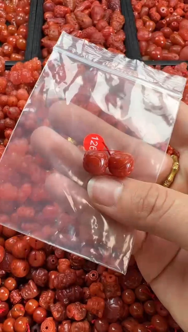 【闪购商品】南红玛瑙颈饰未镶嵌1