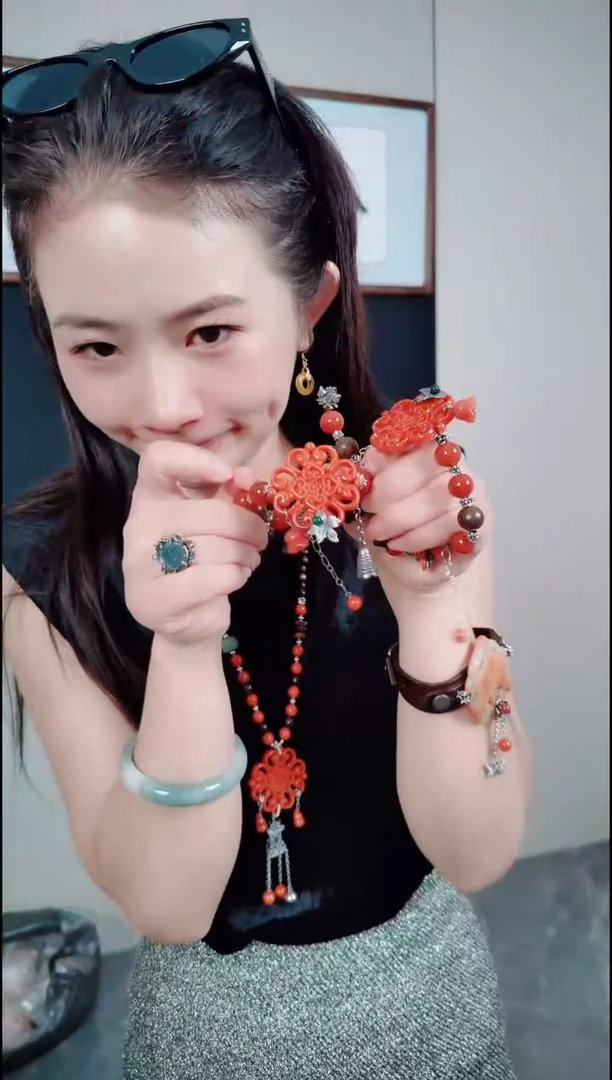 无合金1671琼楼玉玉手链