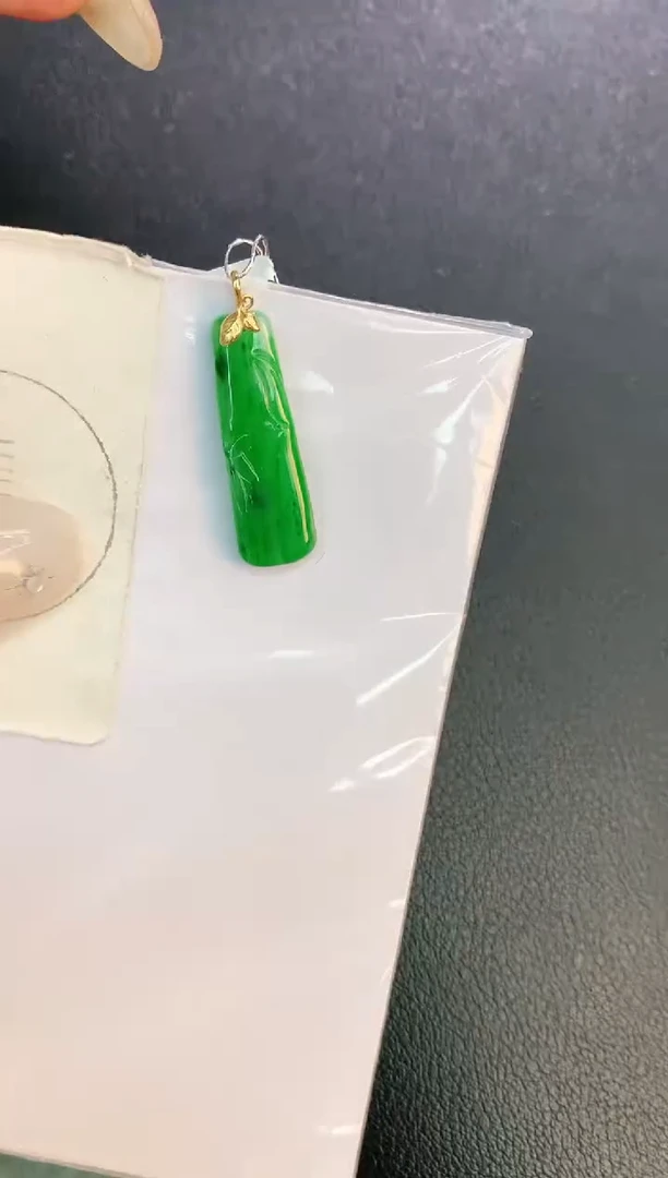 翡翠18K金镶嵌颈饰赠礼盒证书 珍珍