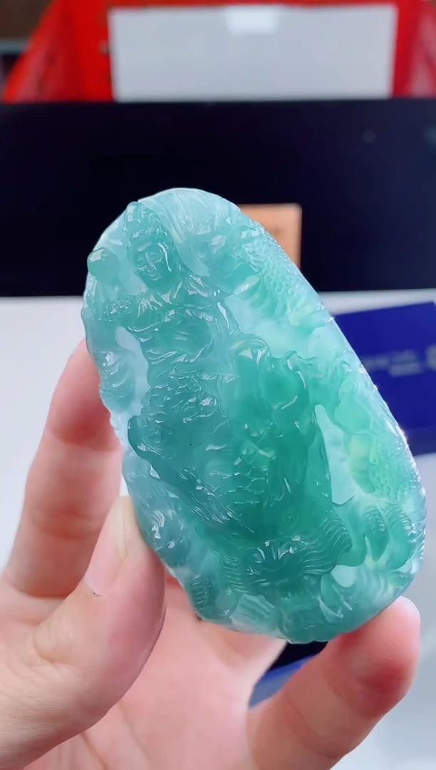 颈饰未镶嵌翡翠    ·