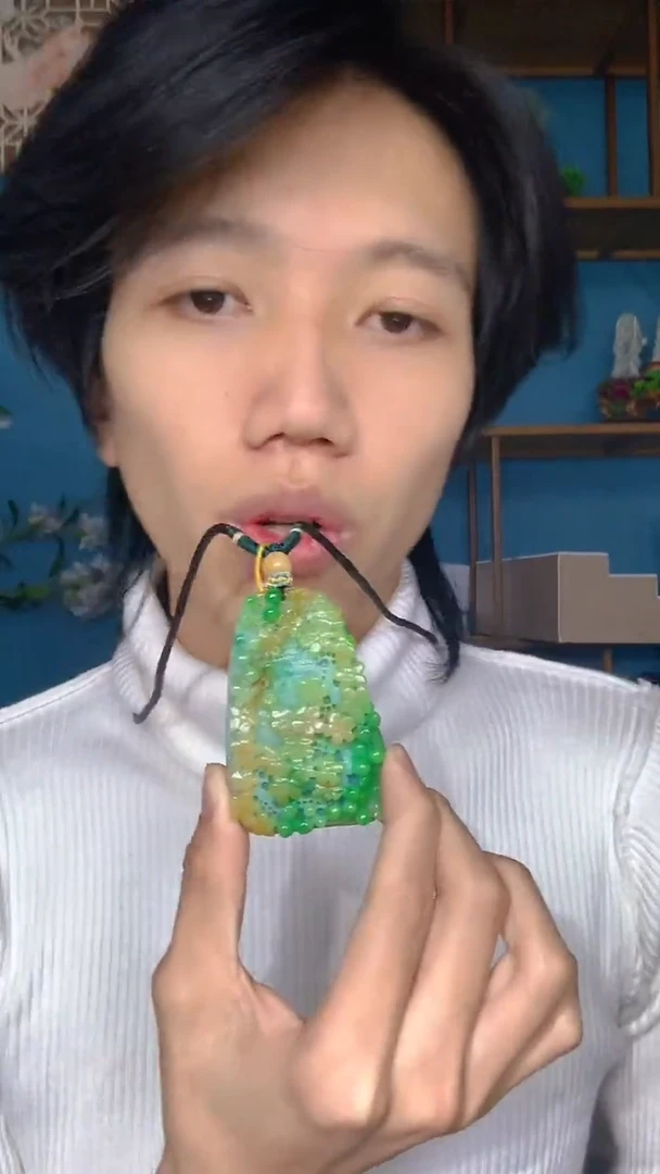 颈饰未镶嵌翡翠知**乐天然缅甸a货翡翠