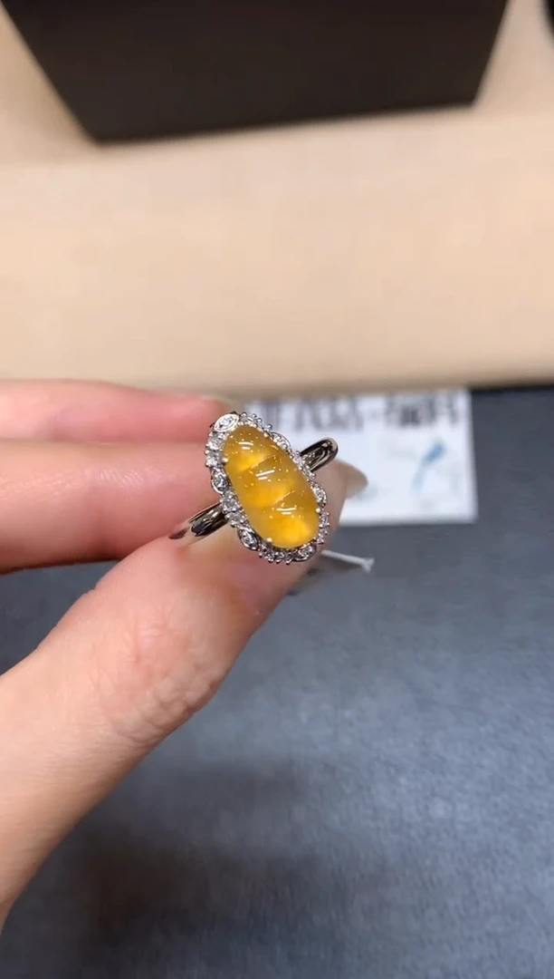 18K金镶嵌戒指翡翠15【无服务费福豆【无服务费