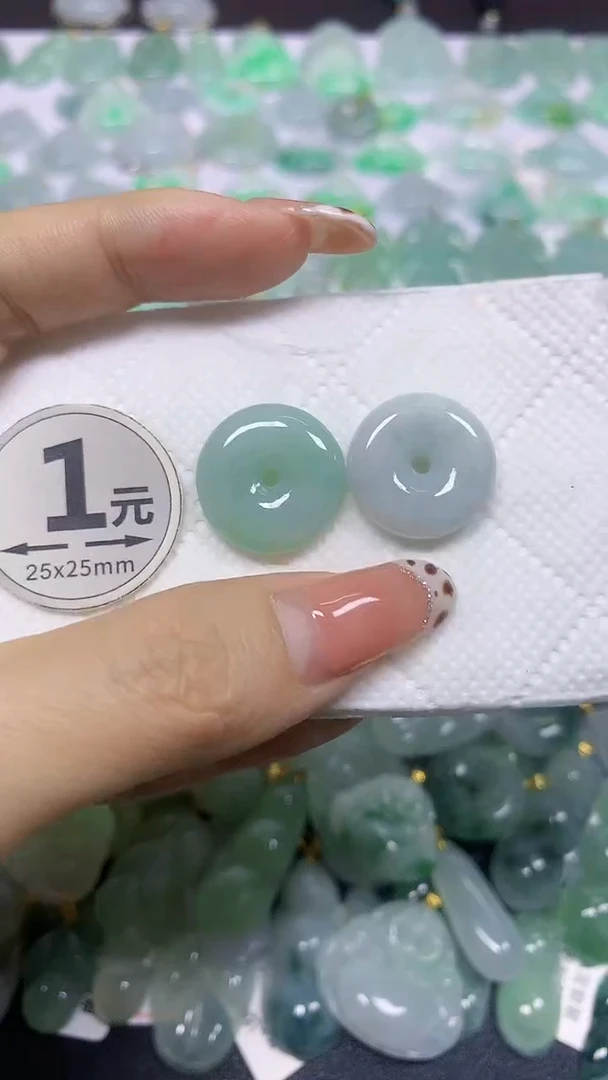 颈饰未镶嵌翡翠天然翡翠A货