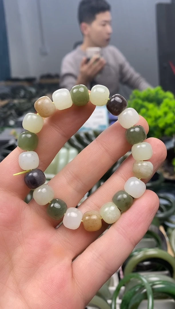 未镶嵌手镯和田玉10mm