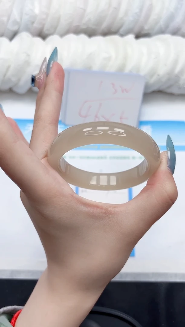 石英质玉手镯未镶嵌90-56