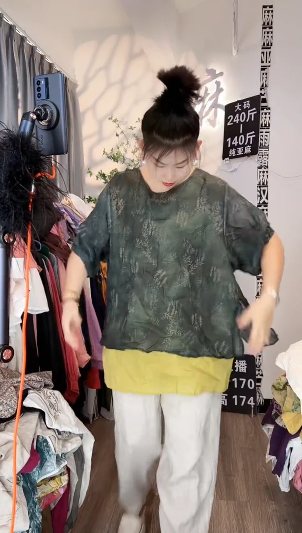 亚麻大码女装上衣