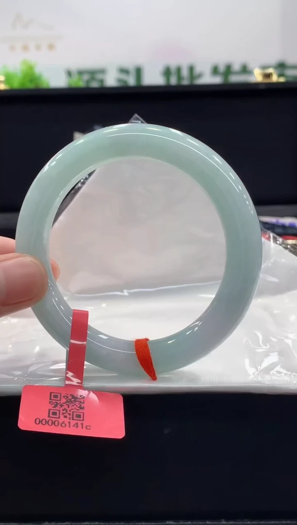 未镶嵌手镯翡翠手镯