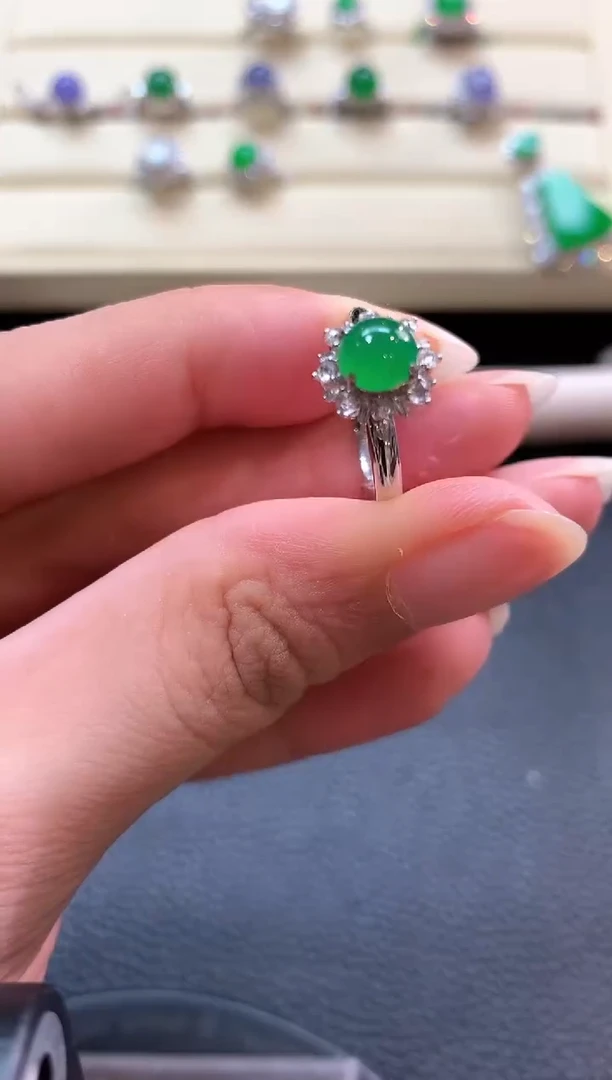翡翠戒指18K金镶嵌b137