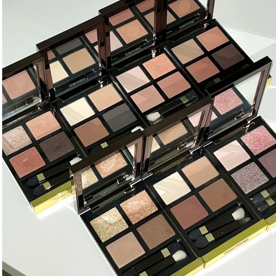 福特TF四色眼影盘秀场01 35杏茶盘 28 20 琉光蜜桃盘 30 31 04