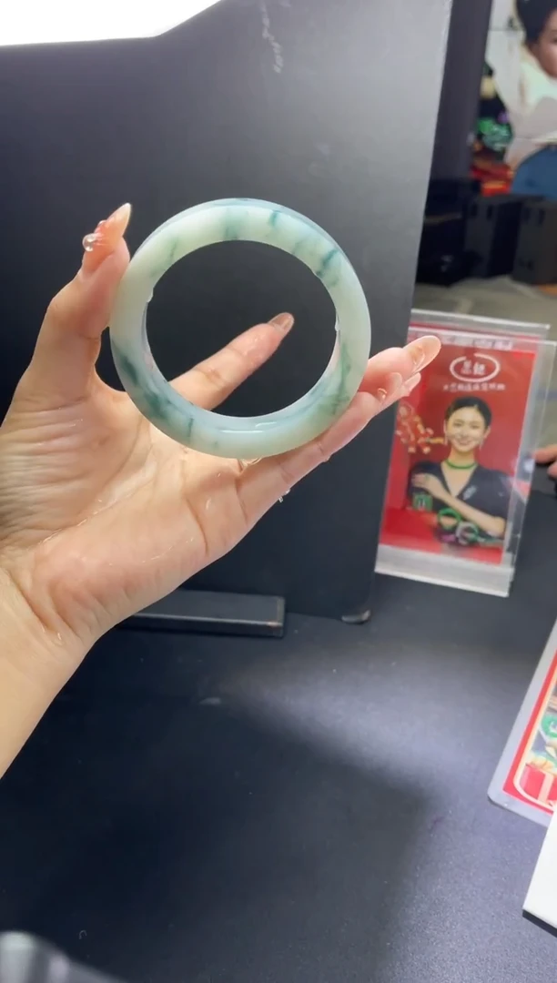 【闪购商品】定制翡翠手镯未镶嵌手镯DDH/发一件