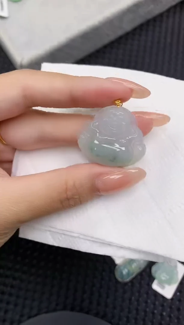 颈饰18K金镶嵌翡翠11111111111