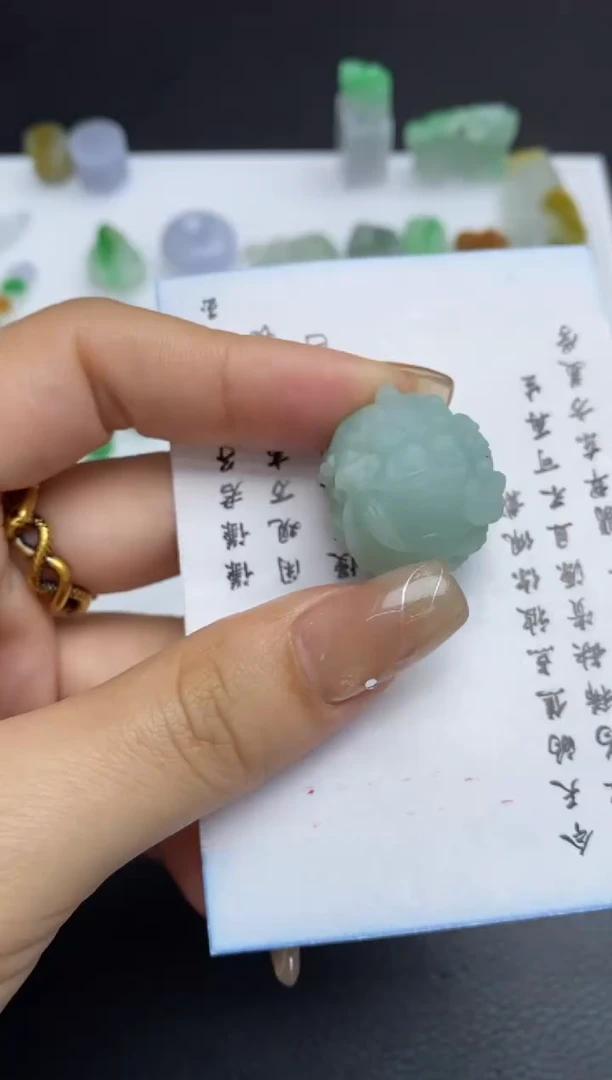 未镶嵌定制翡翠翡翠毛货~