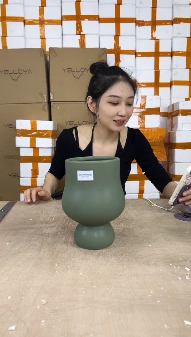 宝莲灯花瓶绿色14x21