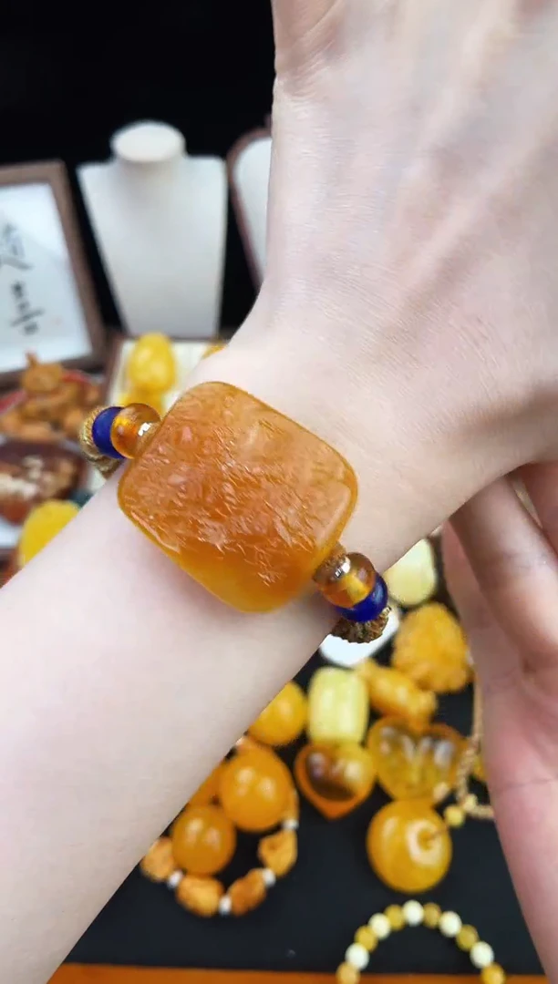 琥珀未镶嵌珠宝奇石柒月