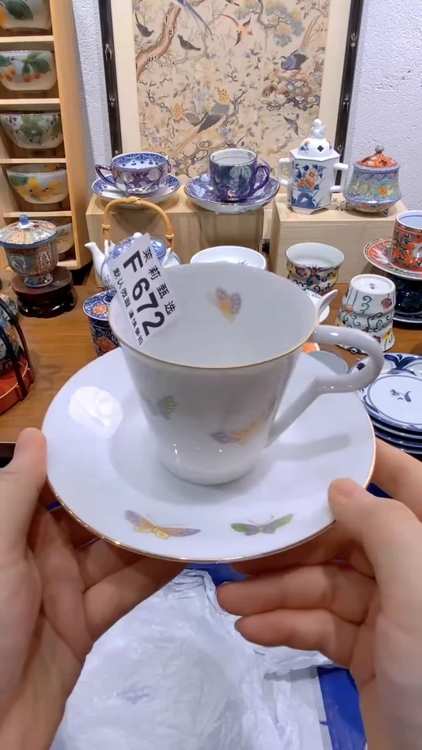 瓷片猪**云茉莉商品一号F672