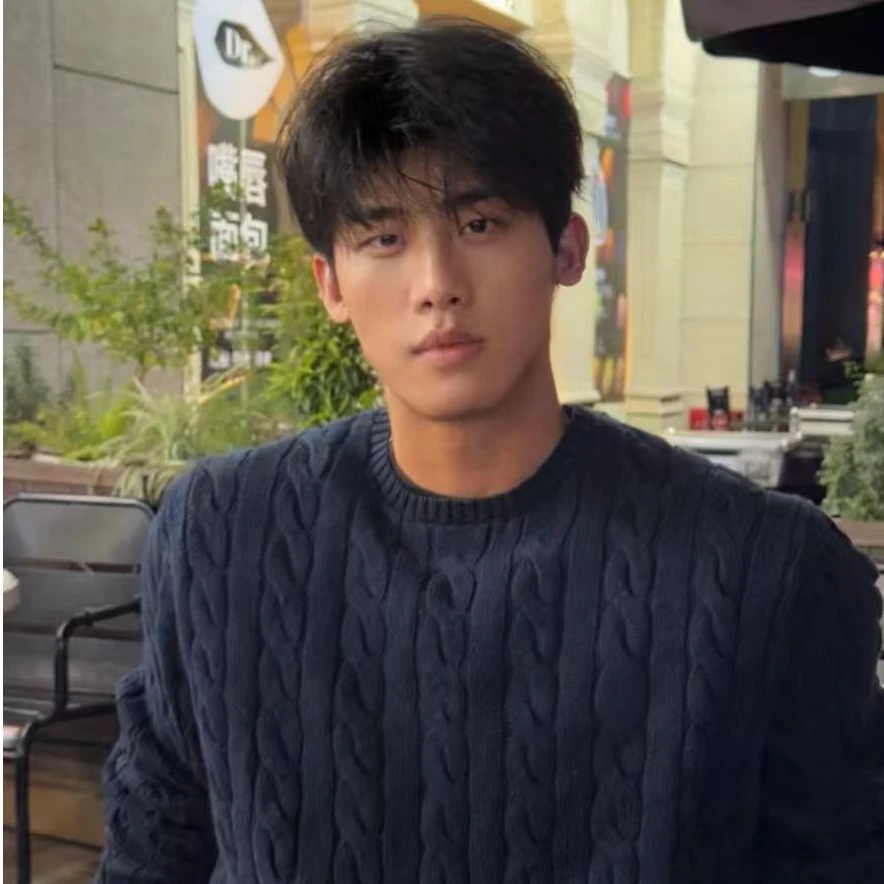 泽.新款刺绣绞花圆领套头长袖棉毛衣 男女同款