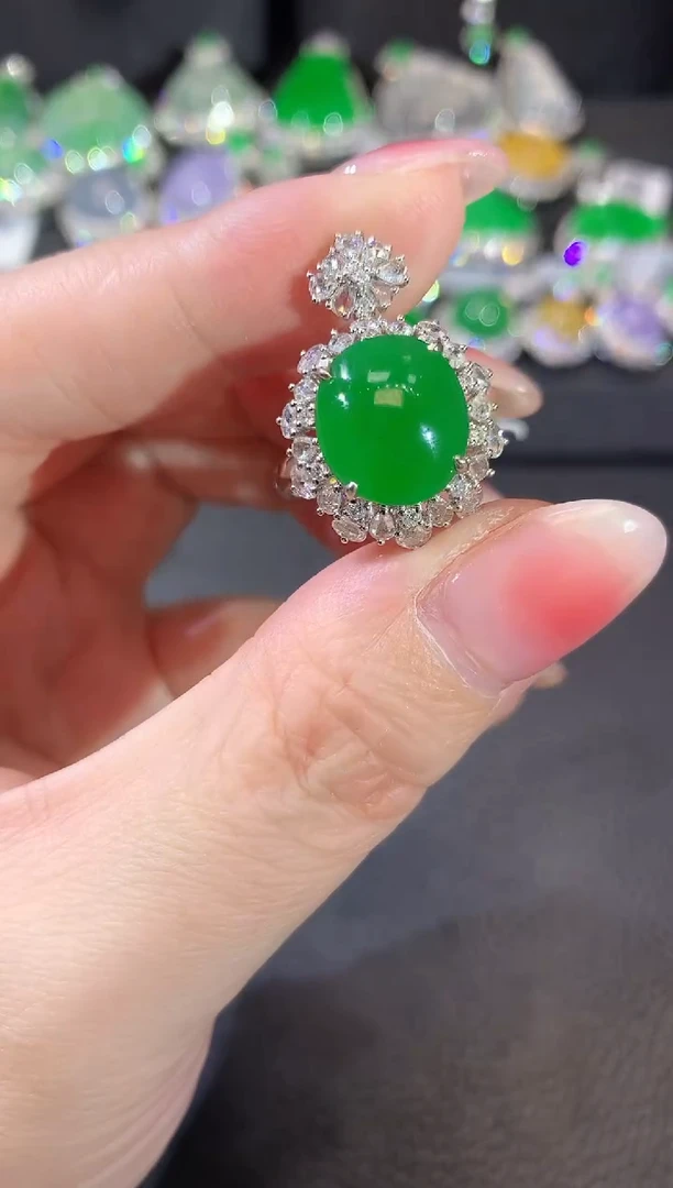 【闪购商品】翡翠戒指18K金镶嵌C30 翡翠