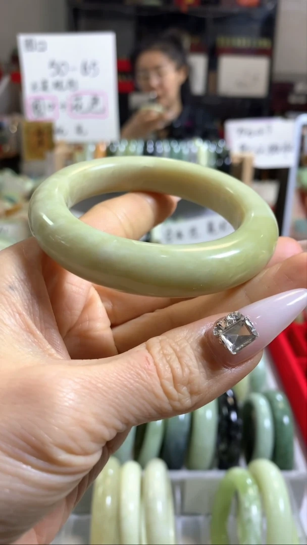 未镶嵌岫玉手镯5 52+