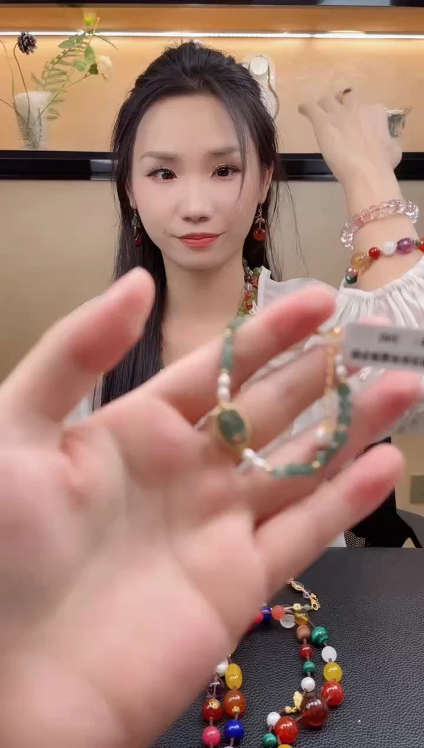 银S925镶嵌手链翡翠默认微瑕，介意勿拍！