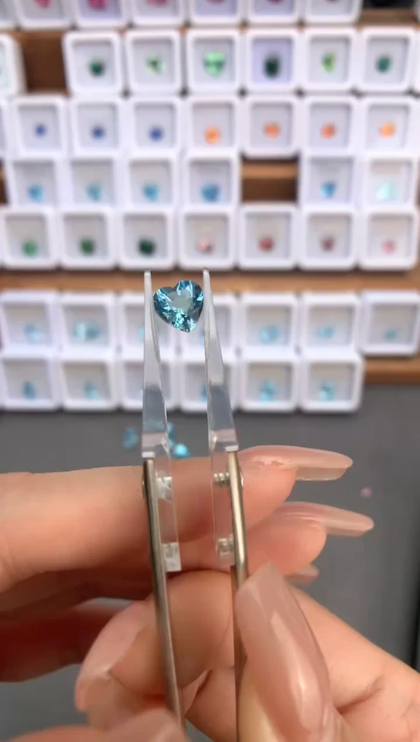 未镶嵌裸石定制海蓝宝石1.17ct 超圣