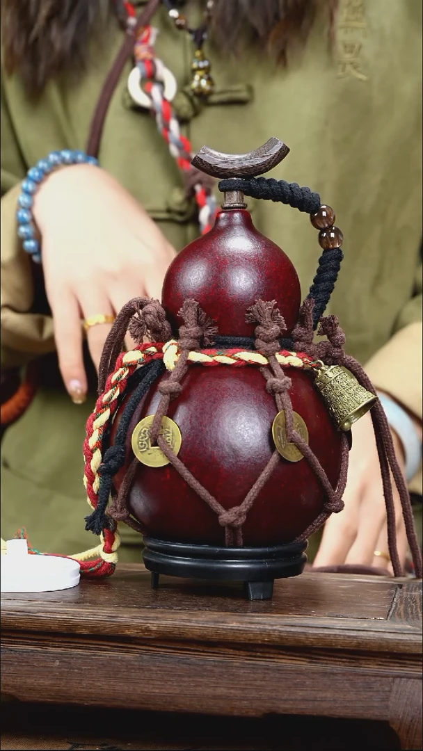 YB032复古网兜款天然酒葫芦（一物一拍）