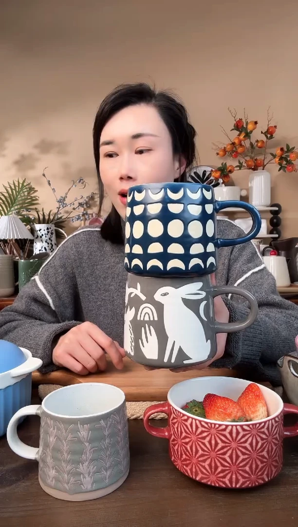 【闪购商品】瓷片手绘杯2只微瑕