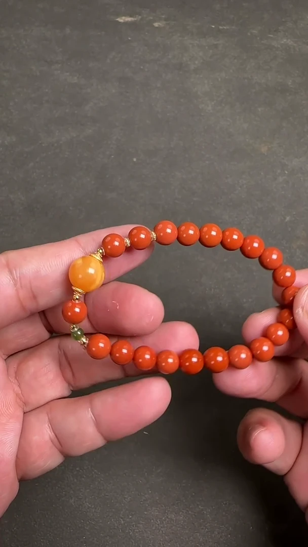 【闪购商品】白玉菩提吊坠561017-0.8红单圈