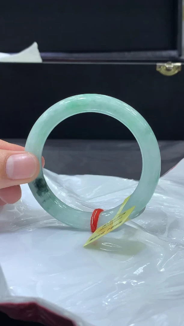 未镶嵌手镯翡翠翡翠手镯