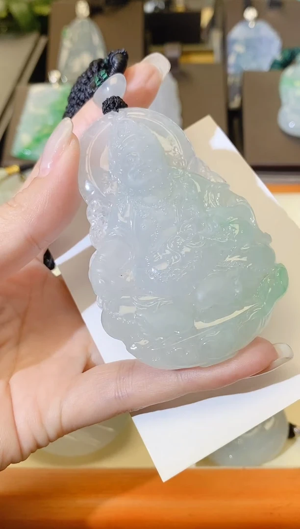 颈饰未镶嵌翡翠**缅甸天然翡翠