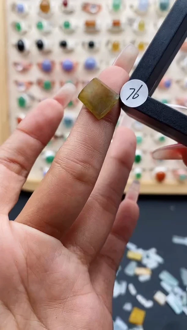 【闪购商品】翡翠裸石未镶嵌缅甸天然A货翡翠裸石