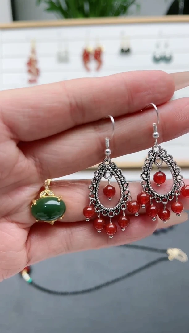 【闪购商品】南红玛瑙耳饰银S925镶嵌681