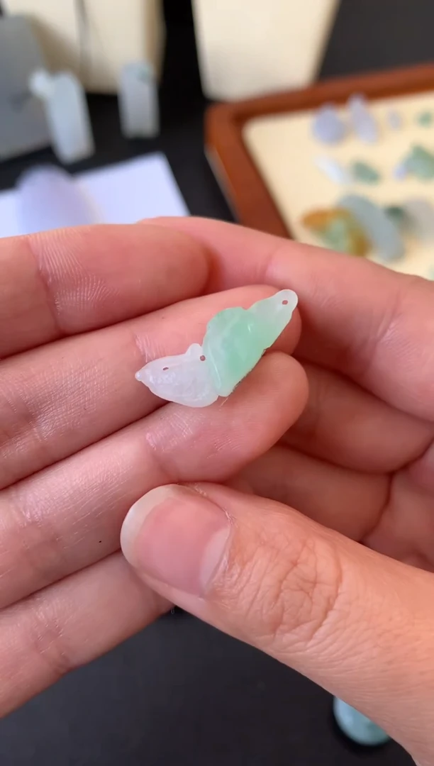 【闪购商品】定制翡翠未镶嵌翡翠