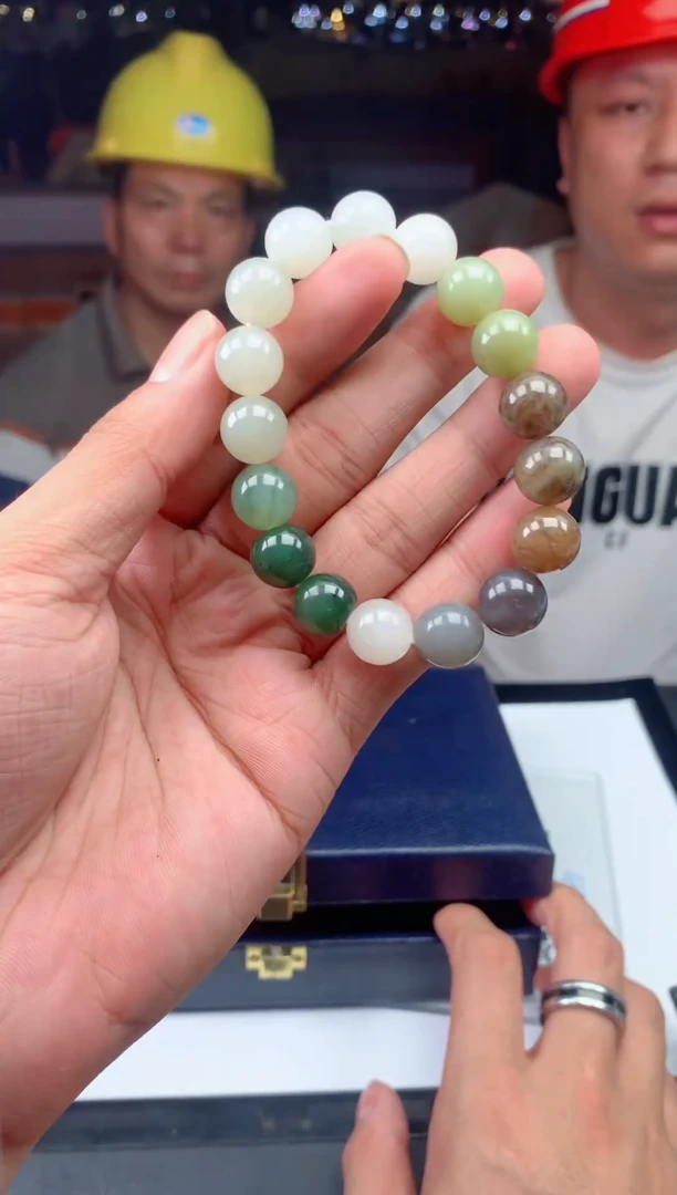 定制和田玉天然和田玉多样性发货发其一